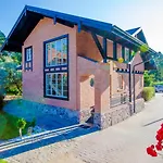 Resort Przy Plazy Z Basenem Z Podgrzewana Woda I Mini - Osrodek Kolonijno-wczasowy Mewa Niechorze