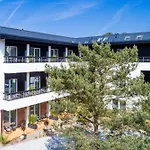 Przy Plazy Z Basenem Z Podgrzewana Woda I Mini - Osrodek Kolonijno-wczasowy Mewa Resort