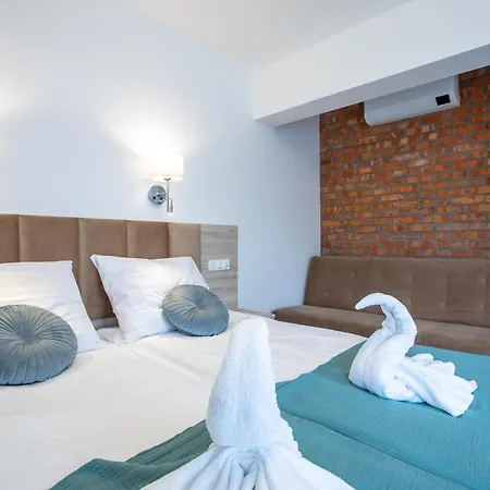 Przy Plazy Z Basenem Z Podgrzewana Woda I Mini - Osrodek Kolonijno-wczasowy Mewa Resort *