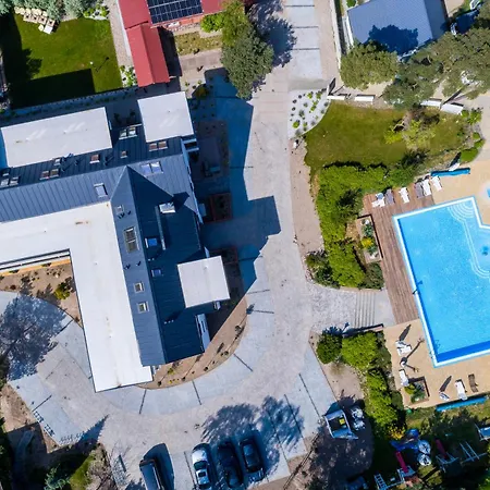 Przy Plazy Z Basenem Z Podgrzewana Woda I Mini - Osrodek Kolonijno-wczasowy Mewa Resort