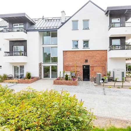 Rezort Przy Plazy Z Basenem Z Podgrzewana Woda I Mini - Osrodek Kolonijno-wczasowy Mewa Niechorze