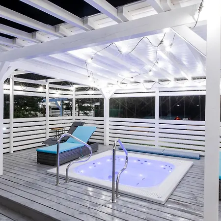 Resort Przy Plazy Z Basenem Z Podgrzewana Woda I Mini - Osrodek Kolonijno-wczasowy Mewa *