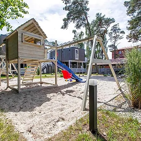 Przy Plaży Z Basenem Z Podgrzewaną Wodą I Mini - Ośrodek Kolonijno-wczasowy Mewa Ośrodek wypoczynkowy Niechorze